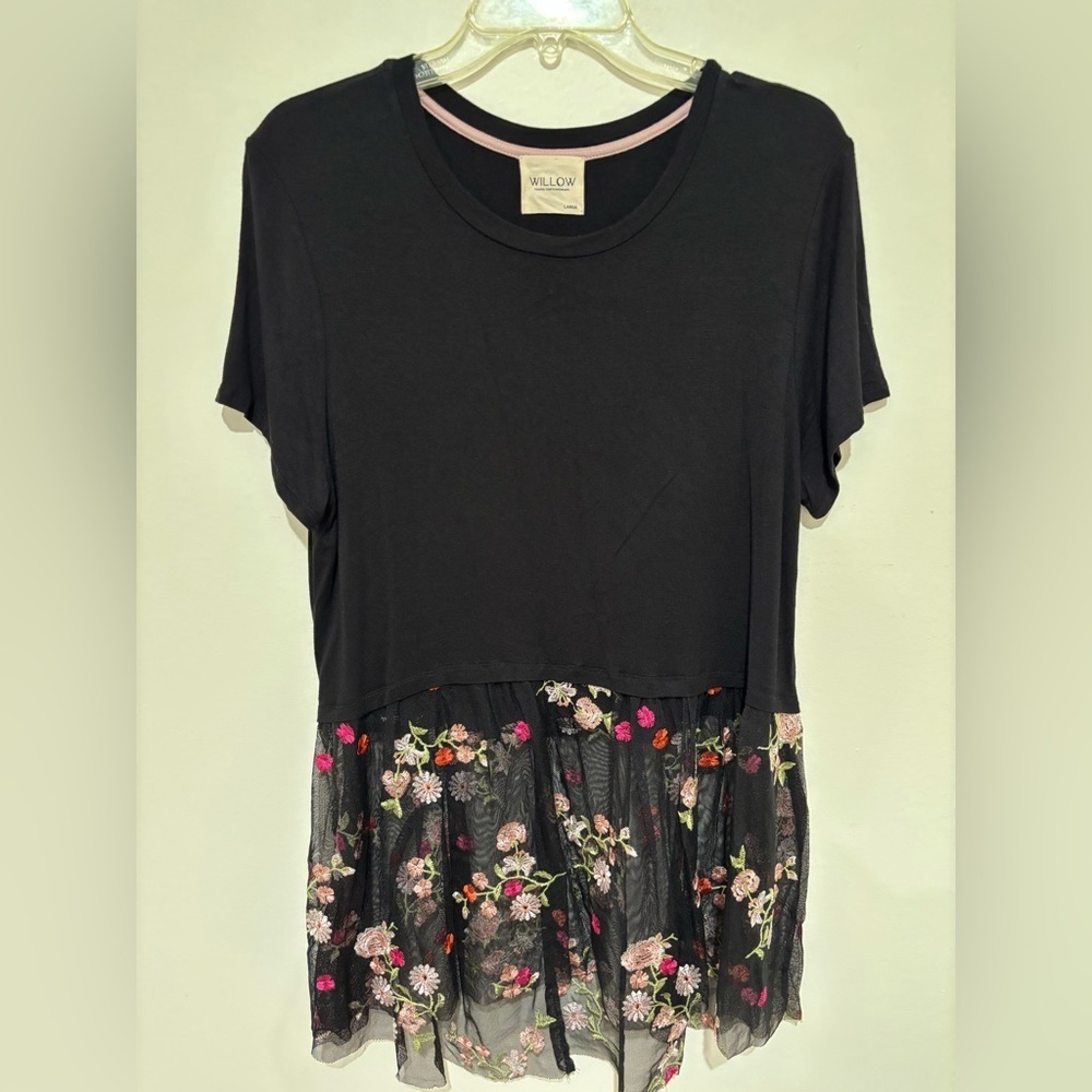 Willow Black Floral Embroidered Short Sleeve Top